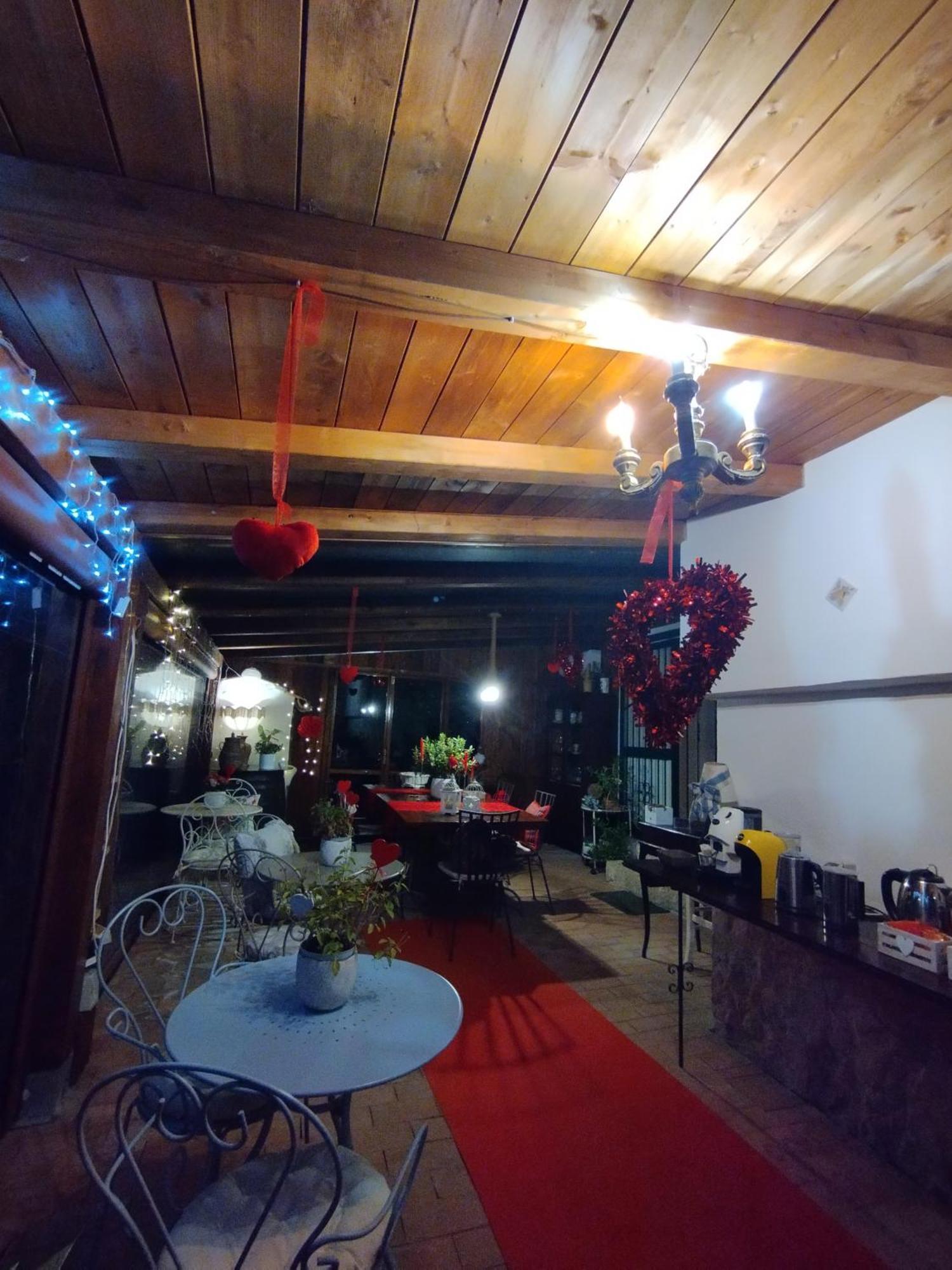 Petalo Rosso Bed & Breakfast *